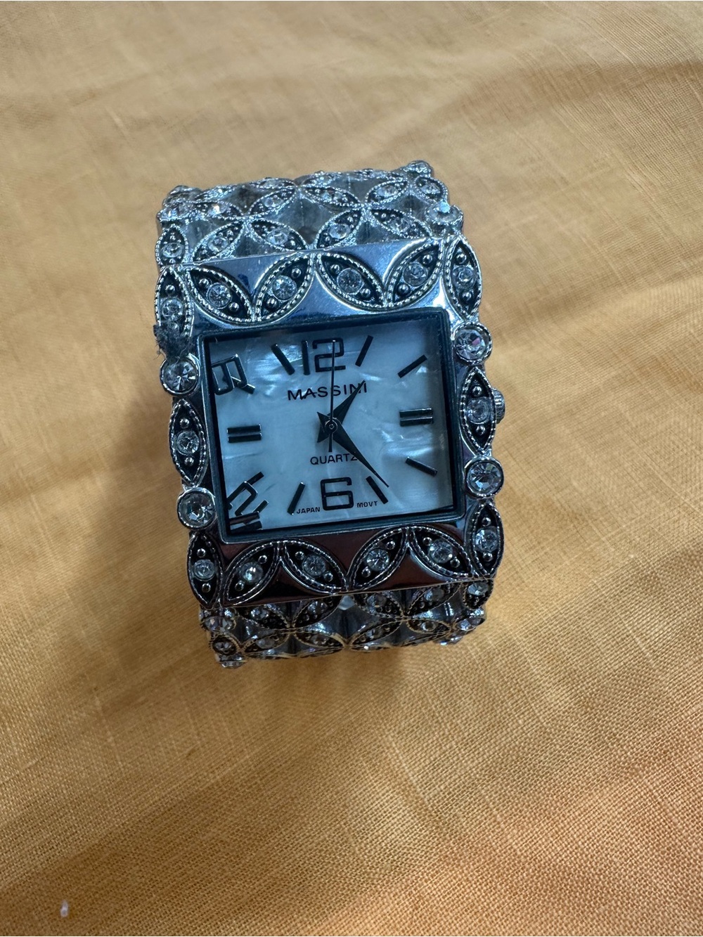 Massini Silver Crystal-Accent Women's Bracelet Watch  Silver Japan movt mm1007